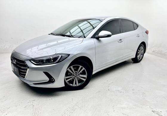 HYUNDAI ELANTRA 2.0 16V FLEX 4P AUTOMÁTICO HYUNDAI ELANTRA 2.0 16V FLEX 4P AUTOMÁTICO